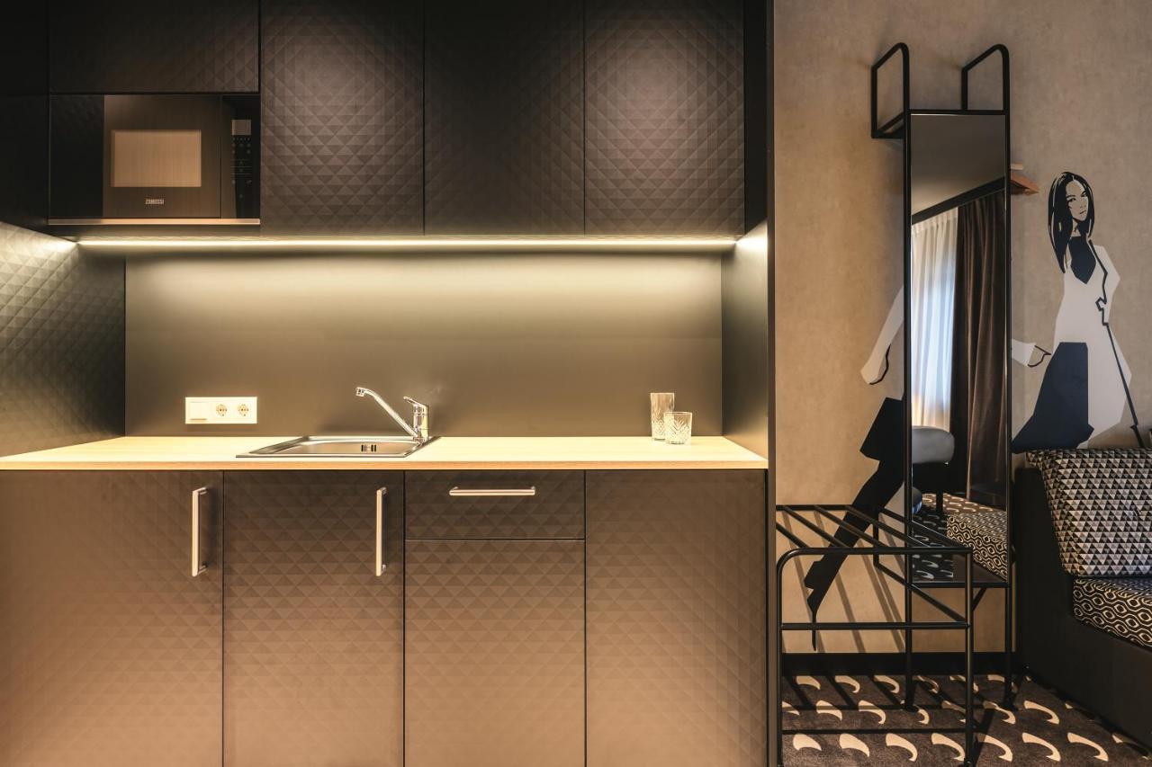ホテル Ibis Styles Arnhem Centre エクステリア 写真