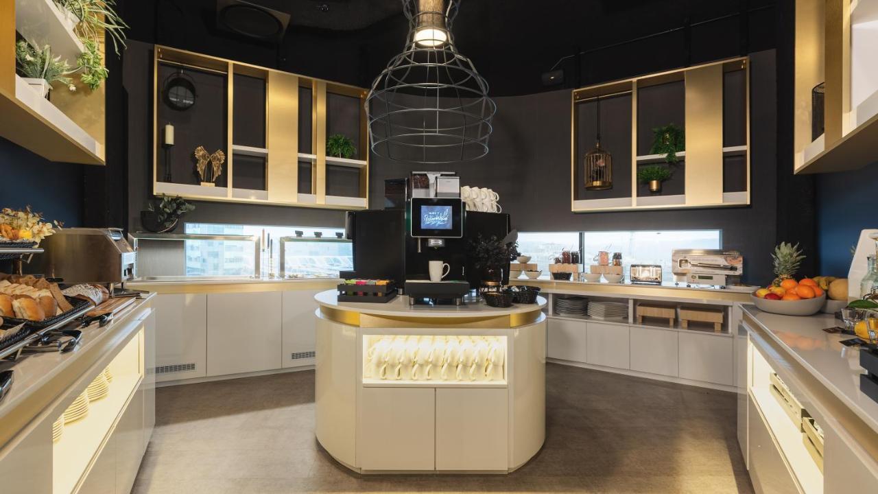 ホテル Ibis Styles Arnhem Centre エクステリア 写真