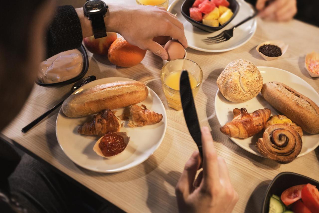 ホテル Ibis Styles Arnhem Centre エクステリア 写真